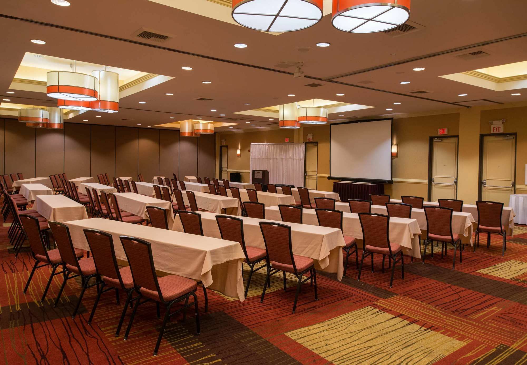 Courtyard By Marriott Oxnard/Ventura Hotel Exterior foto