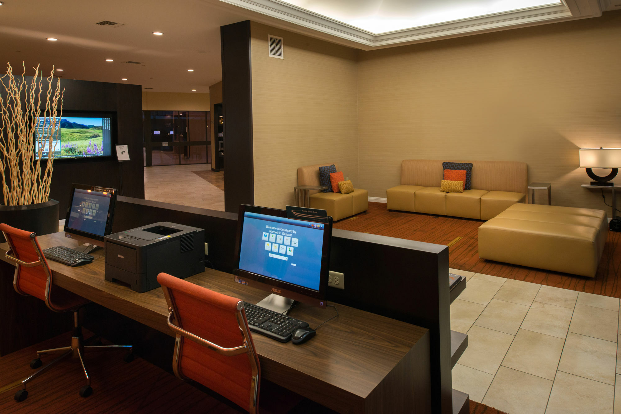 Courtyard By Marriott Oxnard/Ventura Hotel Exterior foto